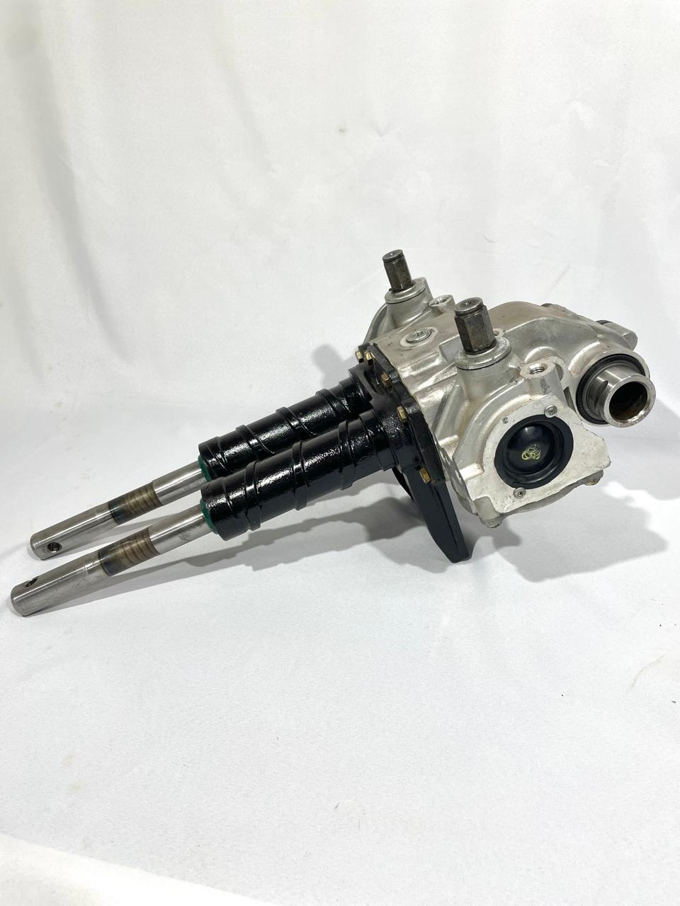 Z3956 - CAIXA DE TRANSMISSÃO - COLHEITADEIRA - GTS: 2301000032/2301000013